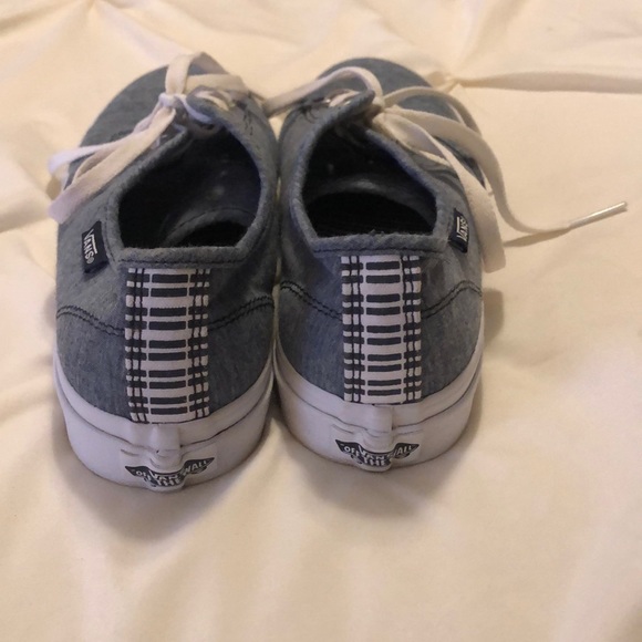 Vans sneakers. - Picture 3 of 5